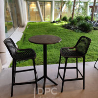 Taburete y Mesa Bar Sillas y Mesas Parisinas en Clinica Alemana Vitacura